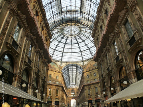 Verri  re de la Galerie del Duomo  Milan  Italie