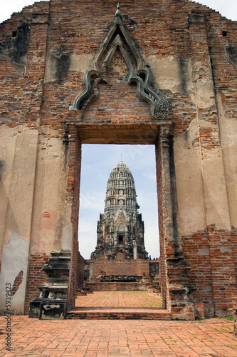 Wat Rajaburana photo