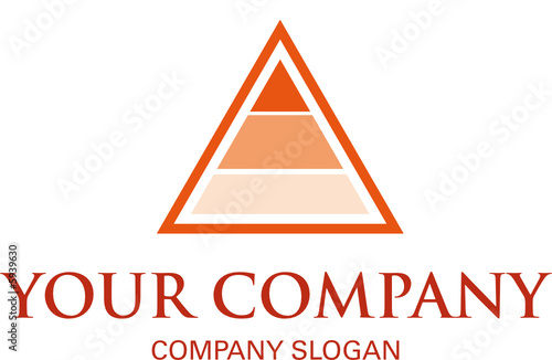 logo mit Pyramide