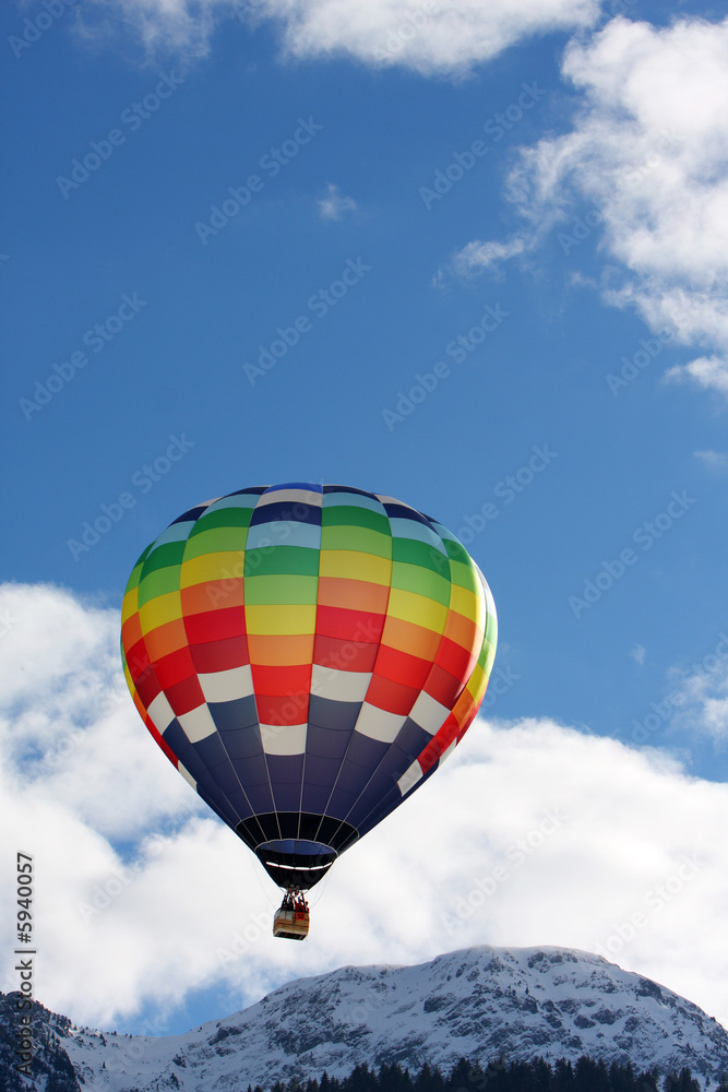 Naklejka premium Colorful hot air balloon