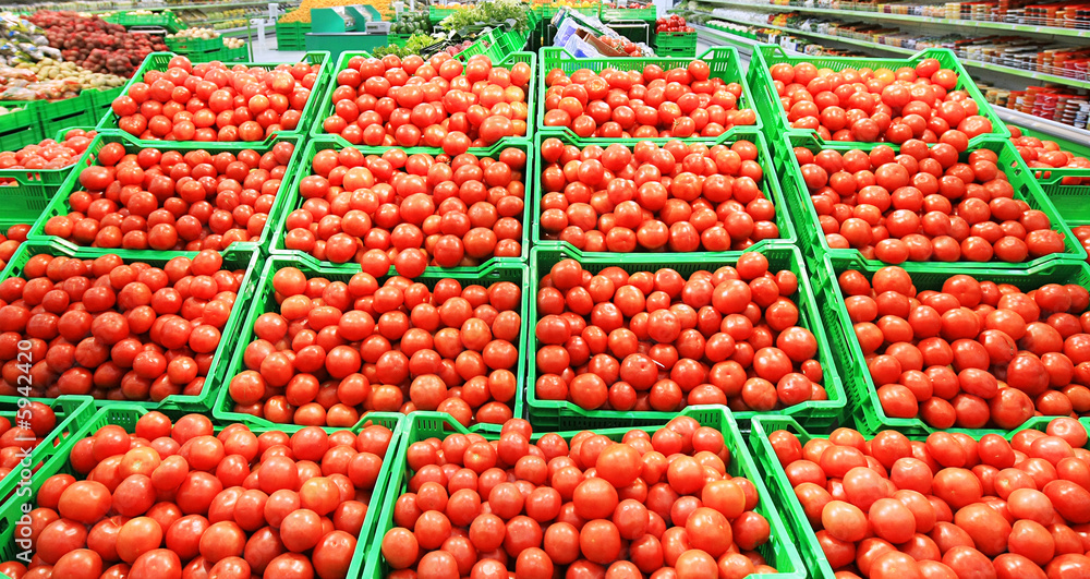 Fresh tomato at a farmer's market