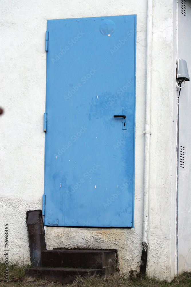 blaue tür blaue tür