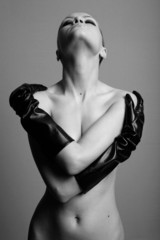 Fototapete Frauen Elegante Frau mit langen Handschuhen  © Egor Mayer