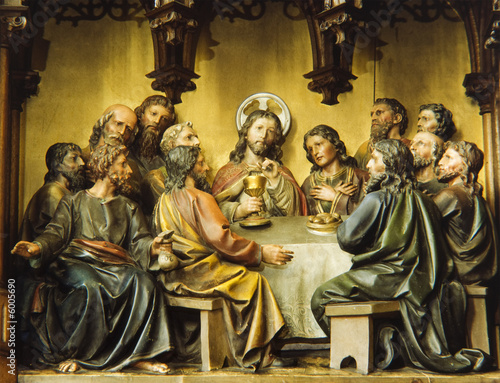 Religiösche Figurengruppe: Das letzte Abendmahl photo