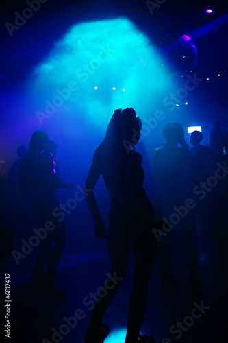Fototapeta Naklejka Na Ścianę i Meble -  Dancing people in an underground club