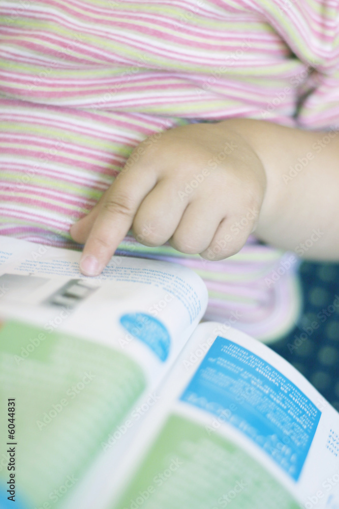 Baby hand read Baby hand read