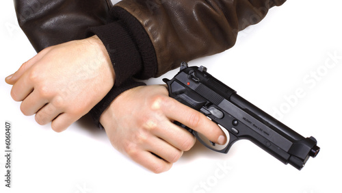 mani con pistola photo