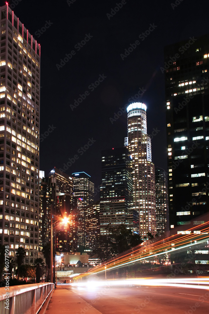 Obraz premium Urban Night Life 2