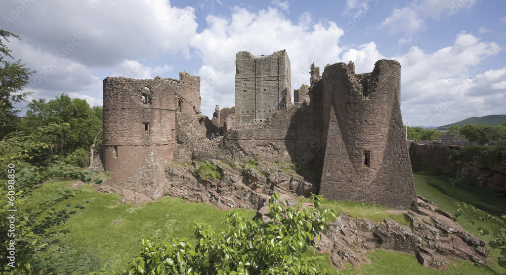 goodrich castle the wye valley herefordshire 