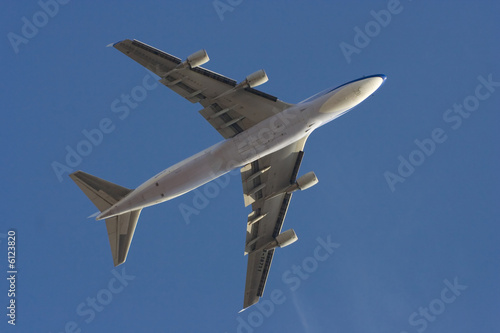 747 Fly-by