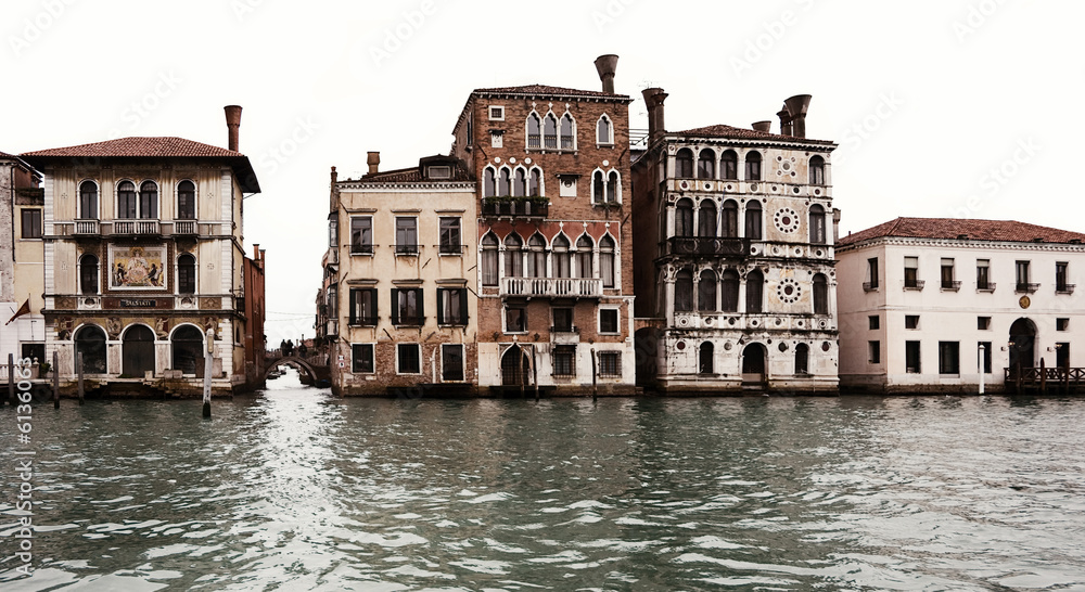 russet houses of venice