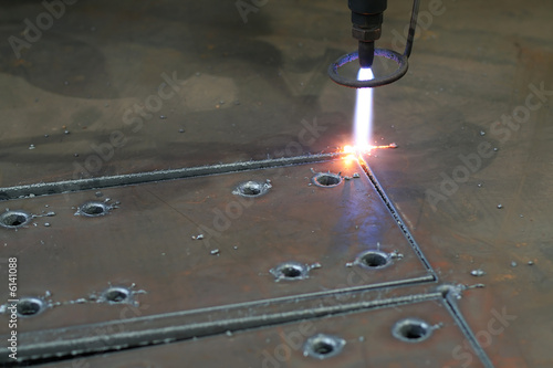 Digital portal type thick metal sheet plasma 