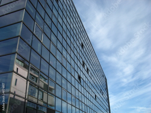 Bürogebäude Unversität Hannover Expo 2000 Glasfront Himmel