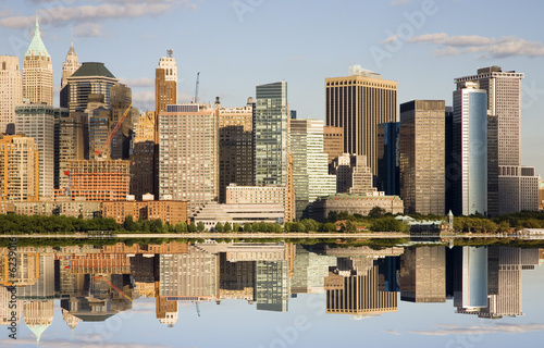 Fototapeta Naklejka Na Ścianę i Meble -  Reflection of Lower Manhattan