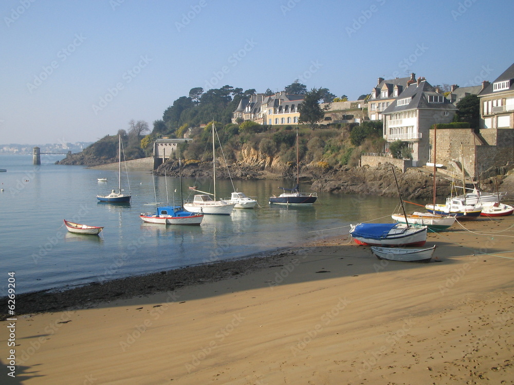 Obraz premium bateaux sur la plage