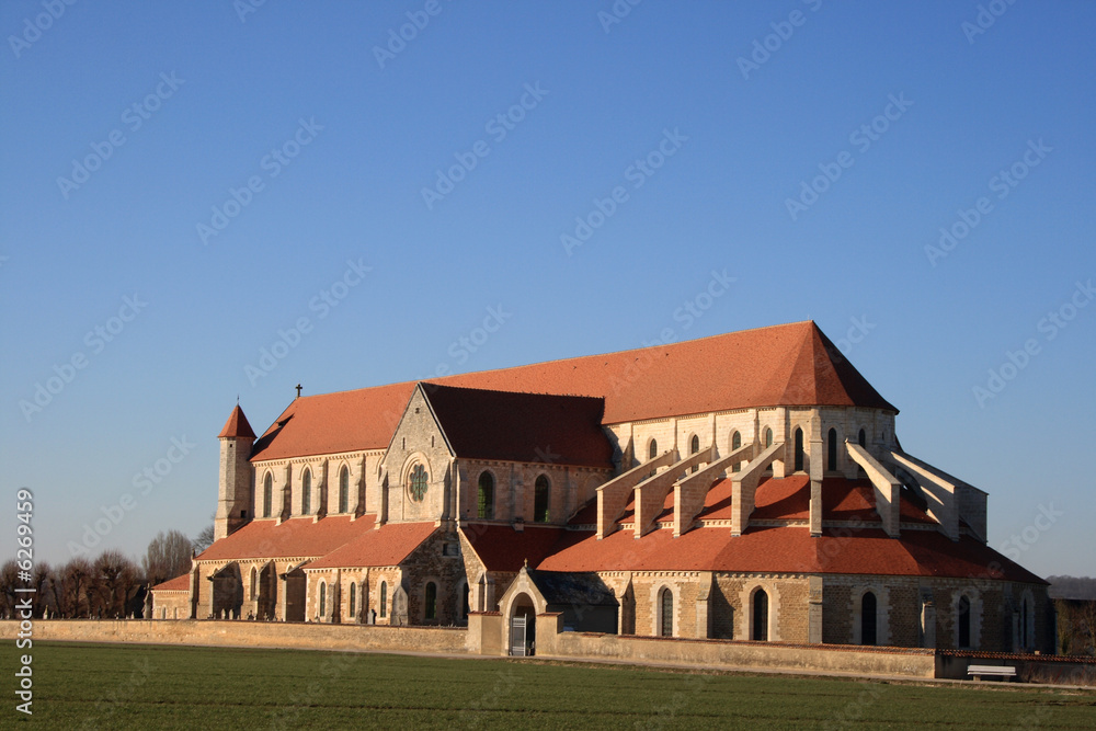 Vue générale de l'abbaye de Pontigny Vue générale de l'abbaye de Pontigny