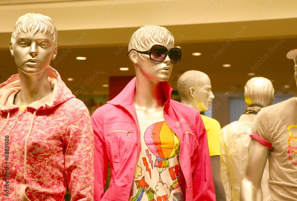 Fototapeta premium modern silver mannequins 