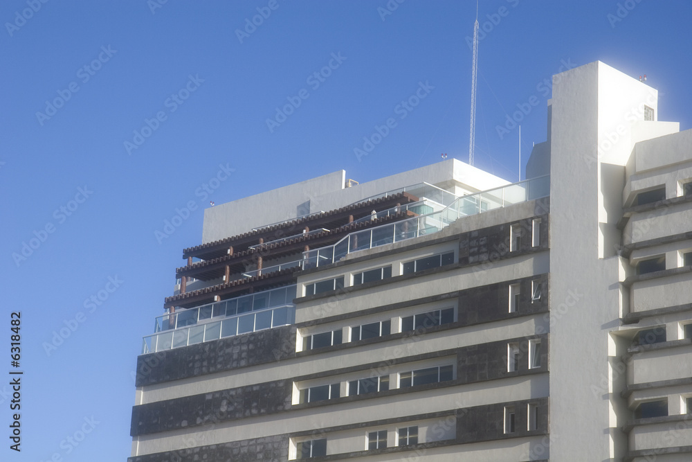 Fototapeta premium White Resort Against Blue Sky