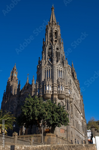 old spanish catedral on grey stone under blue sky
