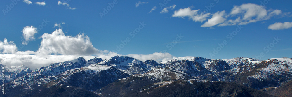 les pyrénées