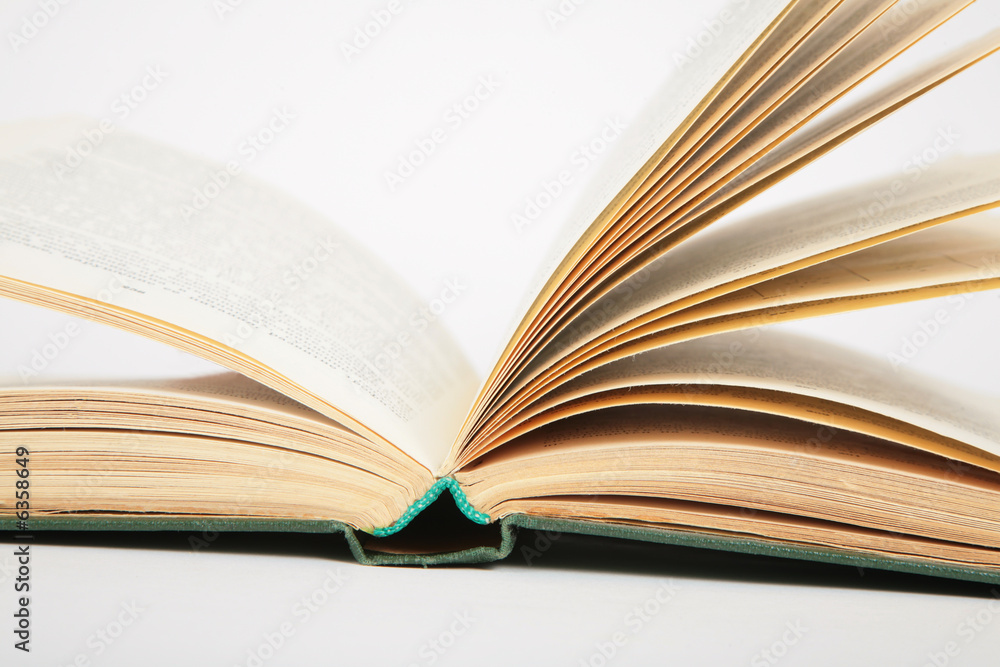 Obraz premium opening book