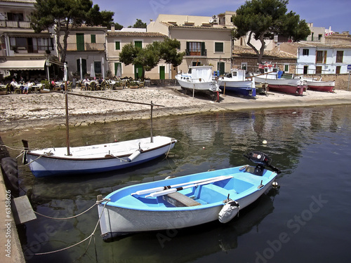 Fényképezés Fishermen dock in Porto Petro (Majorca)