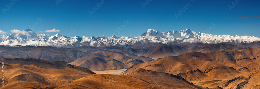 Fototapeta premium Panorama with Everest and Cho Oyu mountain
