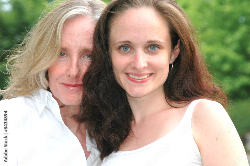 Obraz premium Mother and Daughter.