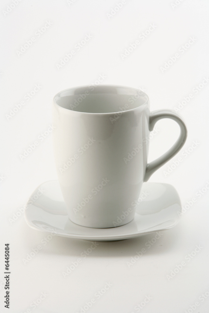 tazzina da caffè con piattino