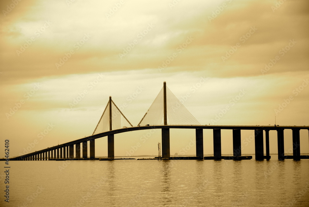 Obraz premium Skyway Bridge in Tampa, Florida