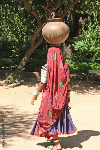 rajasthan, porteuse d'eau