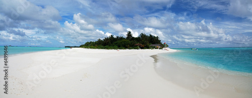 Holiday Island, Ari Atoll, Maldives photo