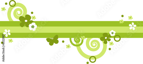 Verspieltes Design-Element mit Schmetterling und Blumen