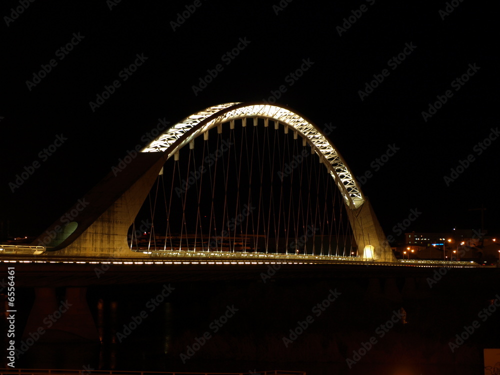 Puente Lusitania noche 1