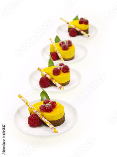 exotische wunder mango schokoladen mousse törtchen