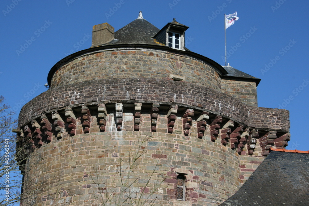 Tour du Pagegault à  Montfort sur Meu (Bretagne)