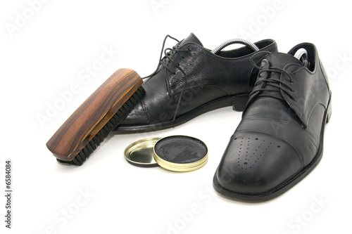 geputzte schuhe