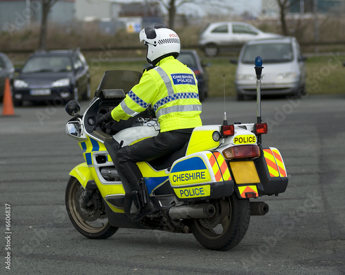 Uk Motorcycle Cop