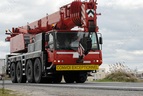 convoi exceptionnel camion 