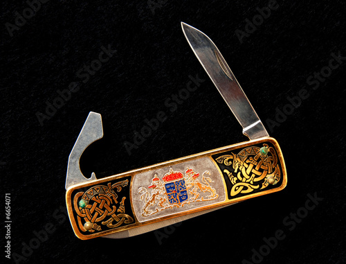 Knife