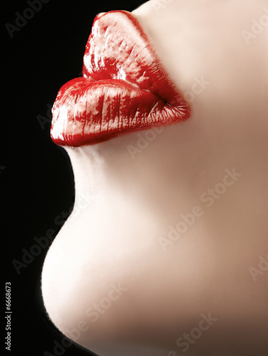 kissing
