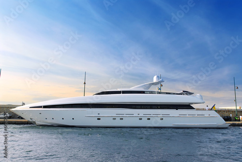 Luxury yacht © Elenathewise