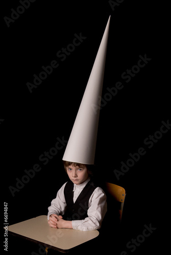 Dunce cap