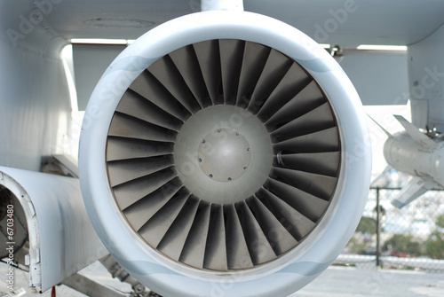 airplane engine