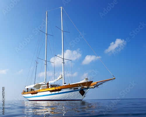 yacht