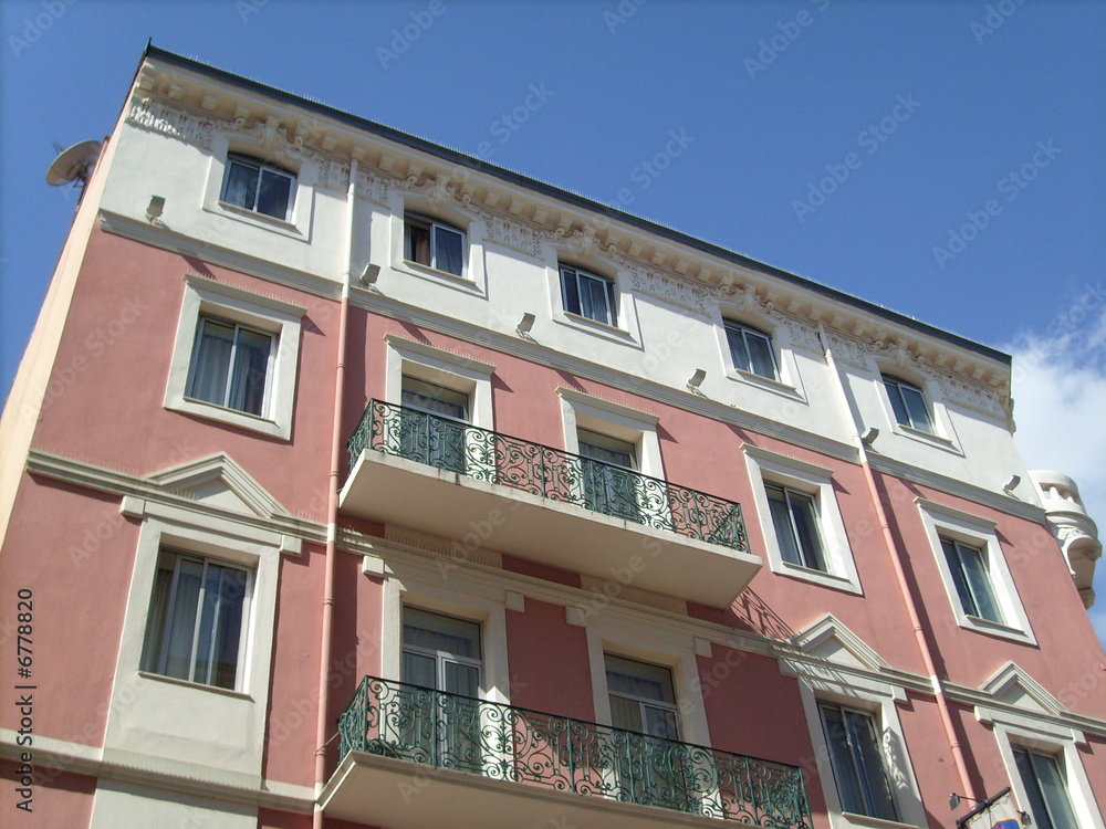 Naklejka premium façade de caractere