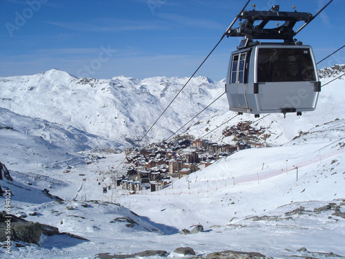 Télécabine au dessus de Val Thorens