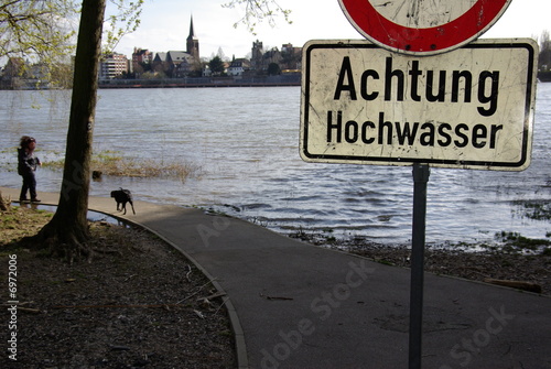 Achtung Hochwasser