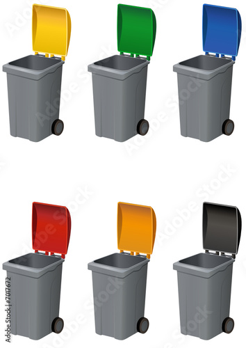 Poubelles ouvertes grise du tri sélectif