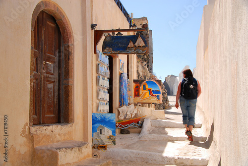 Griechenland Gasse mit Stufen in der Altstadt Oia Santorin